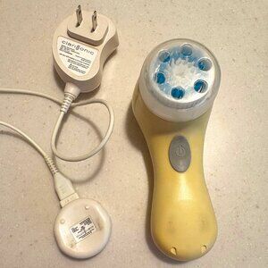 Clarisonic MIA sonic facial cleansing brush